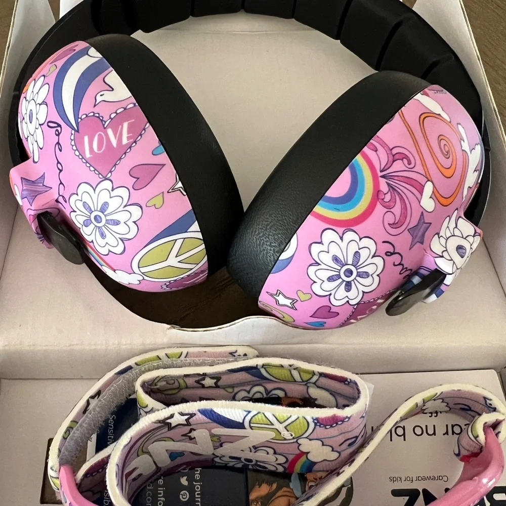 Banz Kids Earmuffs & sunglass set